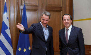 AKEL Yunanistan’la yapılan anlaşmaya tepkili